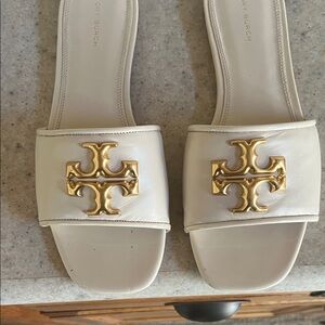 Tory Burch Cream Sandals with Gold Logo